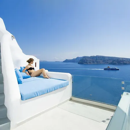 Hyperion Oia Suites